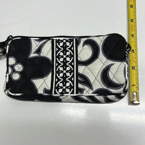 Vera Bradley Gray/Black/White Cloth Wristlet - Picture 13 of 14